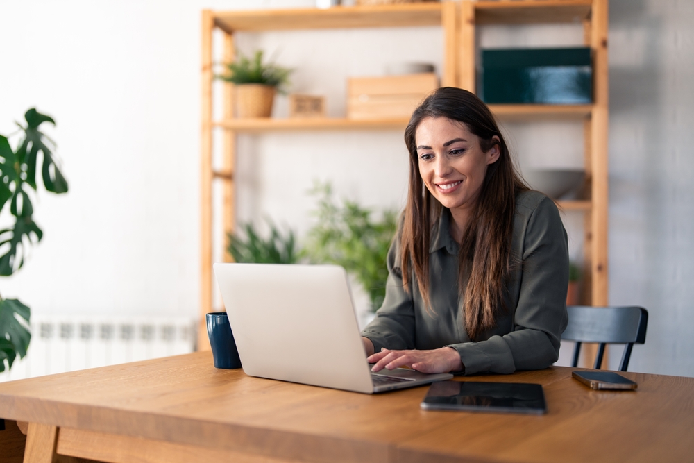 velocidad de fibra óptica para teletrabajo y streaming: cómo elegir el plan correcto