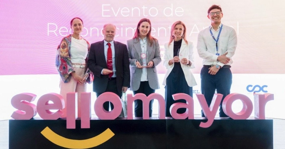 entel recibe el premio iniciativamayor 2025