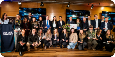 Equipo Entel en premiación Brand Finance