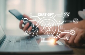 Persona usando Herramientas De Inteligencia Artificial