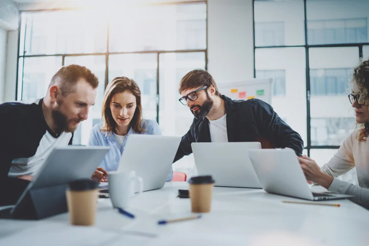 Con Entel Digital, te unes a un equipo de expertos e innovadores.